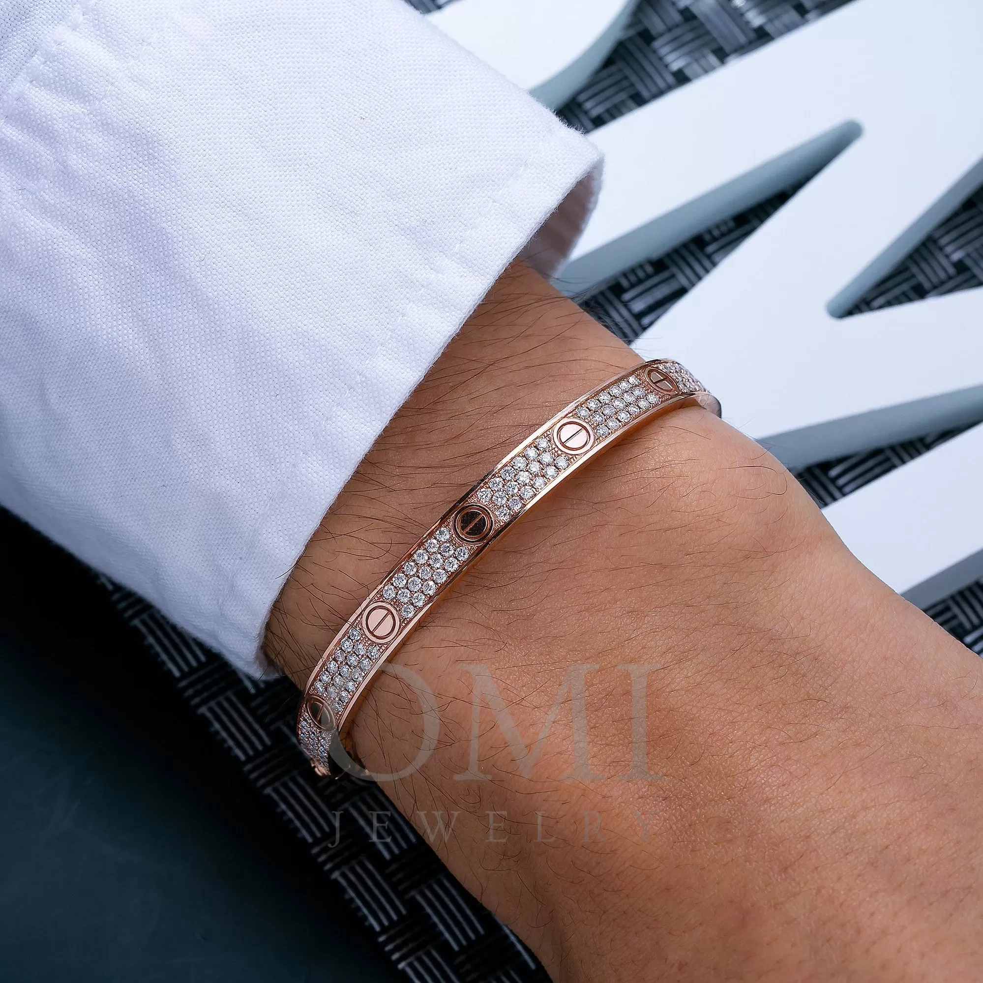 18K GOLD DIAMOND CUSTOM BANGLE BRACELET 3.05 CT