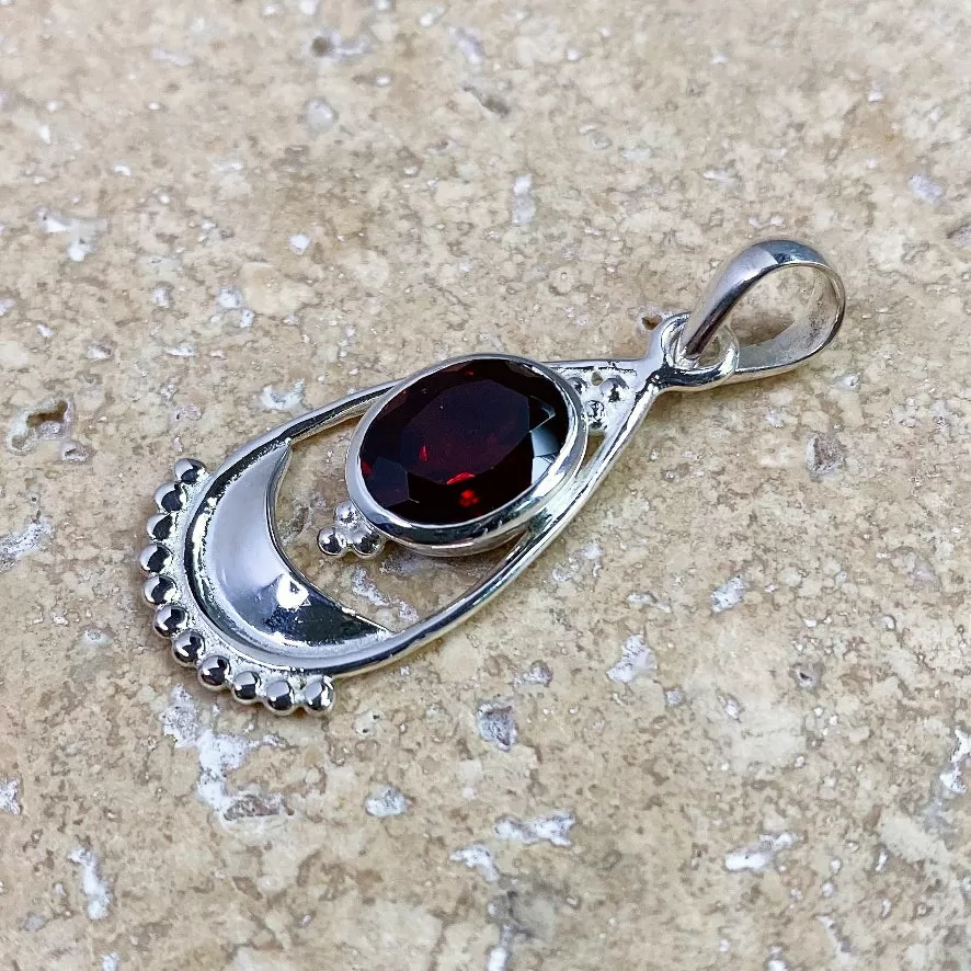 Garnet Artisan Oval Pendant - Niki