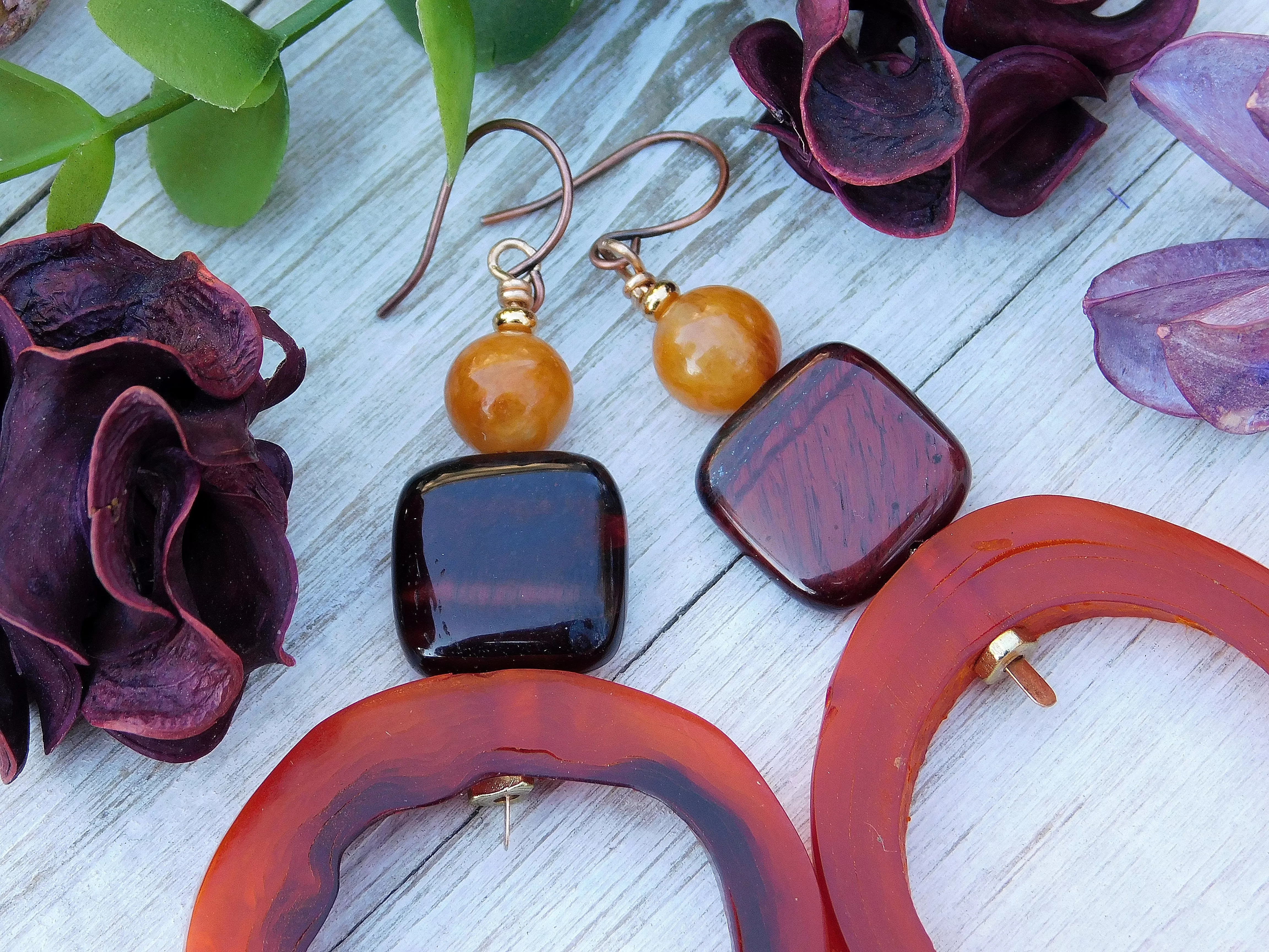 Natural Amber and Brown Geometric Hoop Earrings