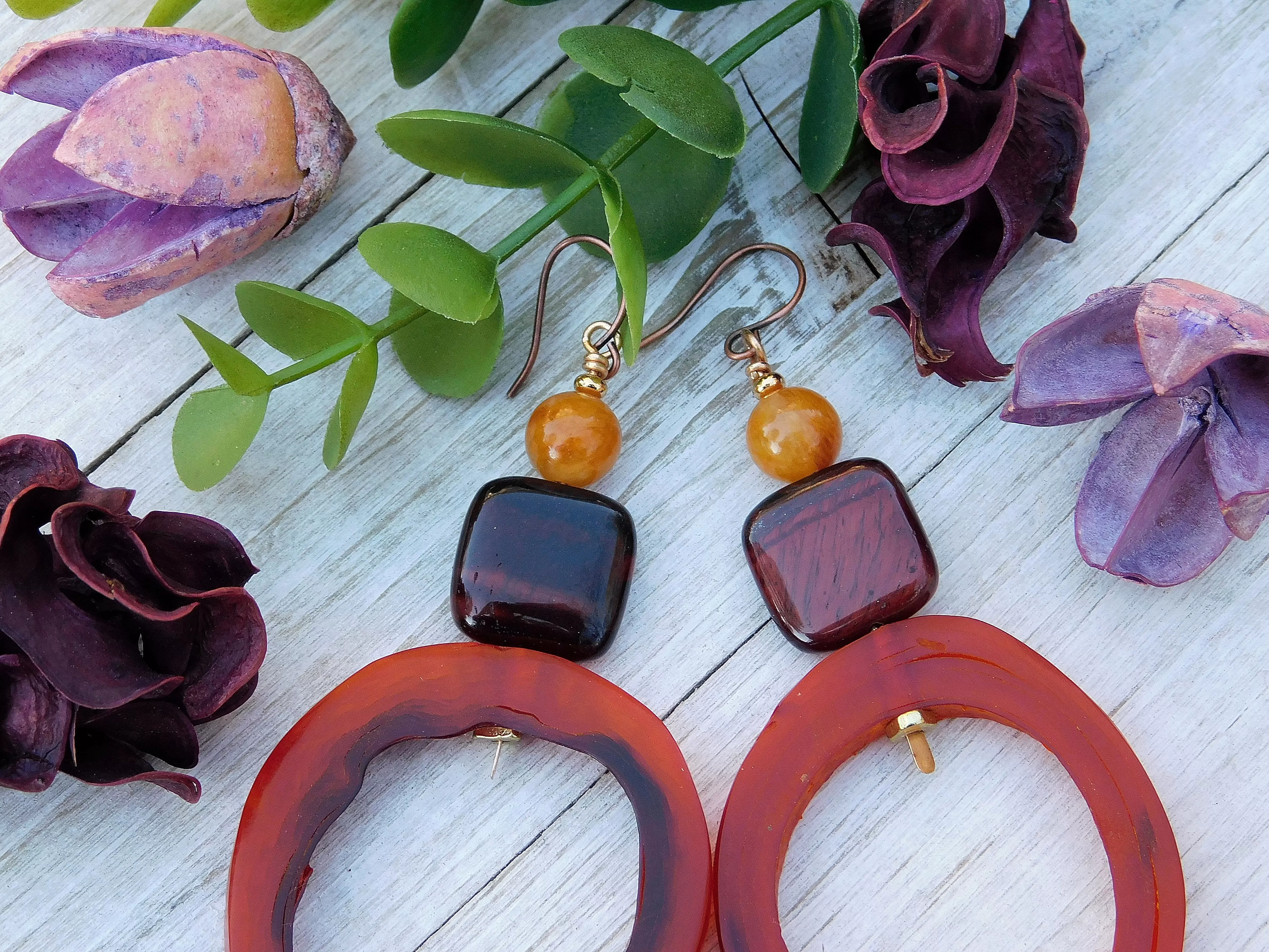 Natural Amber and Brown Geometric Hoop Earrings