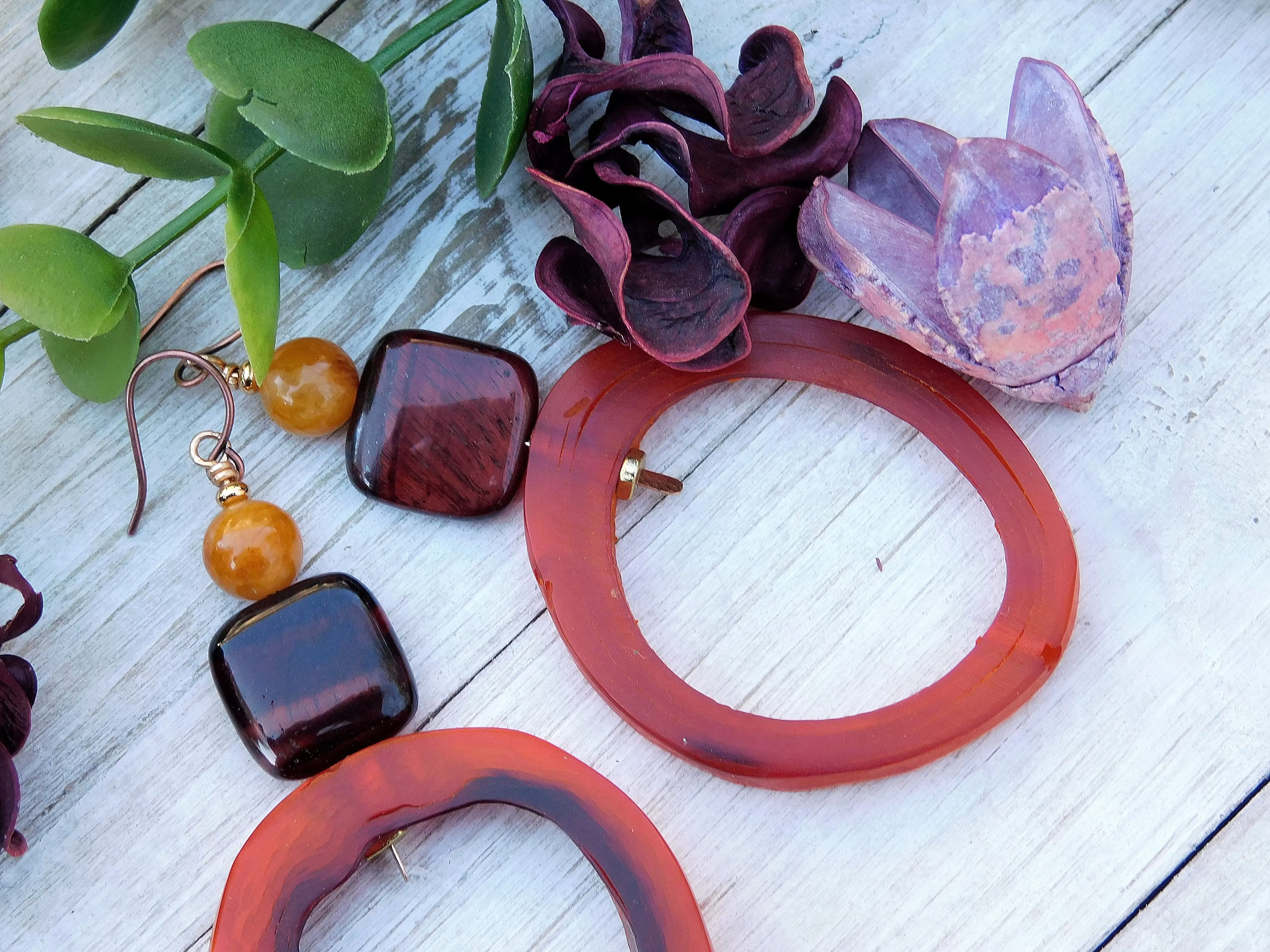 Natural Amber and Brown Geometric Hoop Earrings