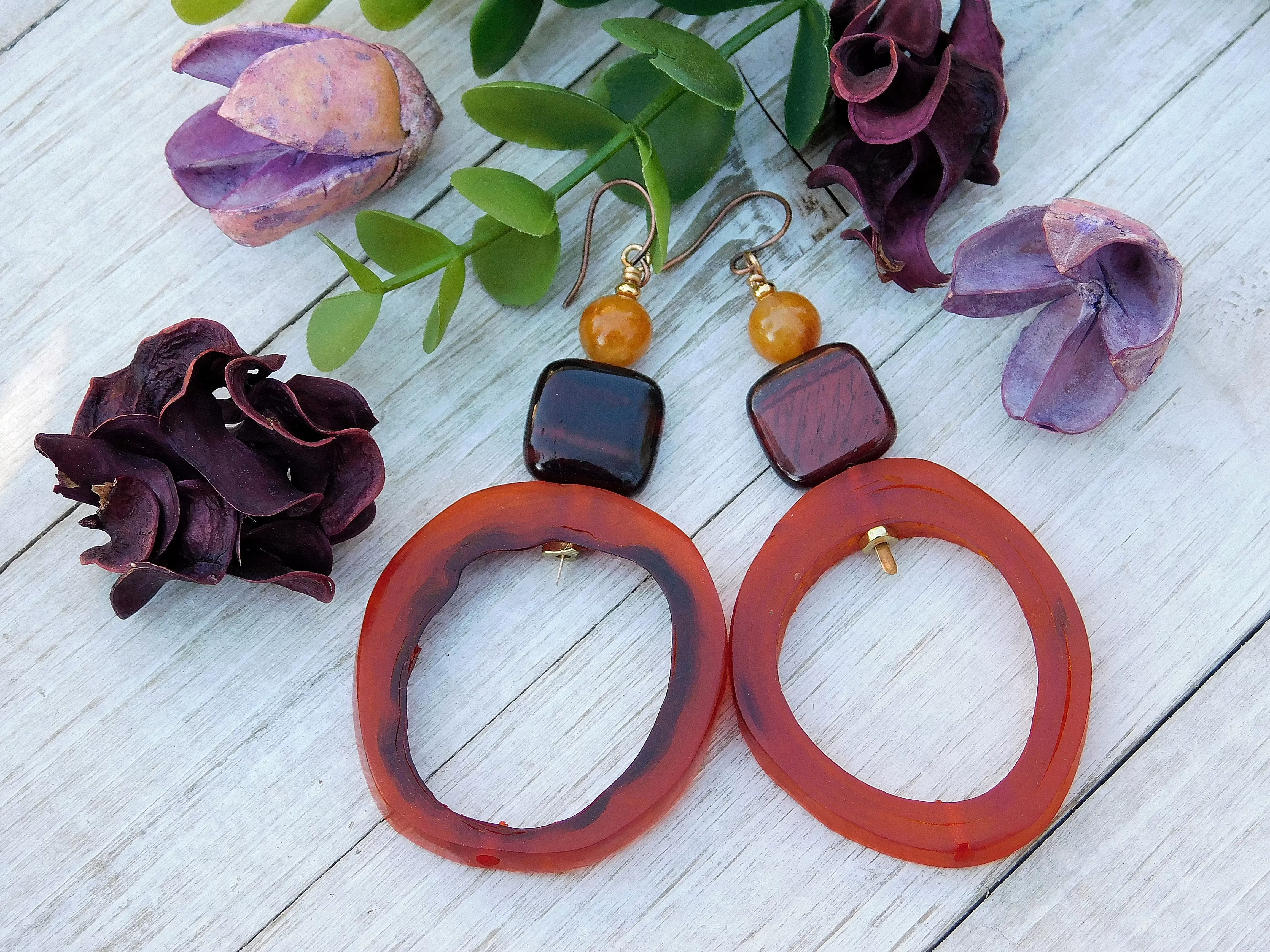 Natural Amber and Brown Geometric Hoop Earrings