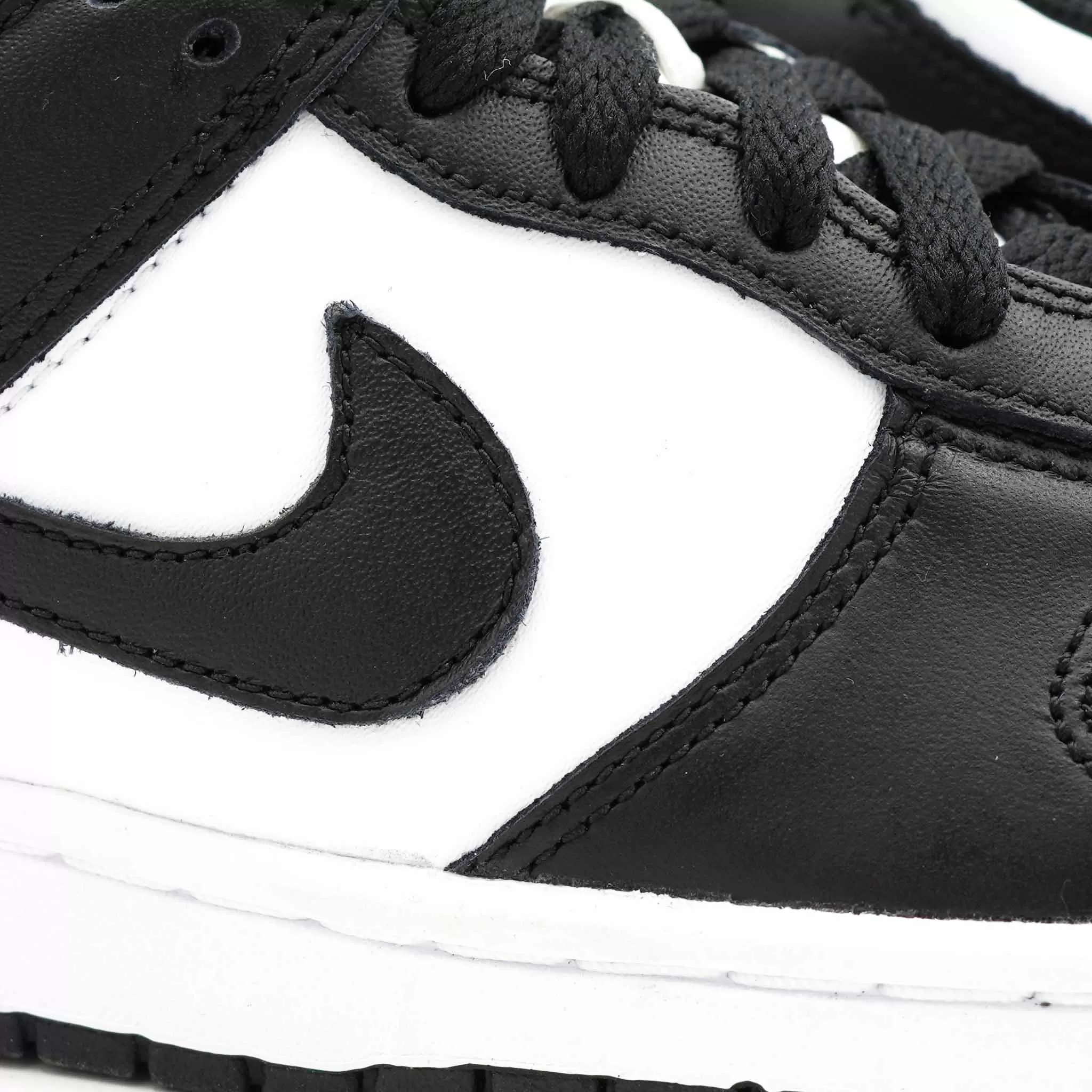 NIKE DUNK LOW RETRO WHITE BLACK PANDA GS (YOUTH) 2021