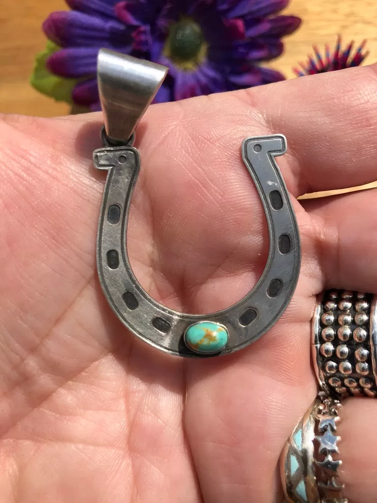 The " Lucky Horseshoe" Pendant